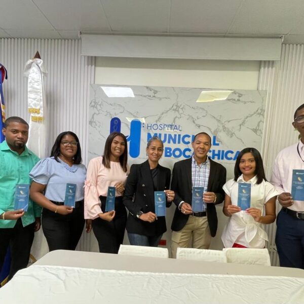 Hospital Dr. Francisco Vicente Castro Sandoval lanza primera versión de la Carta Compromiso al Ciudadano.