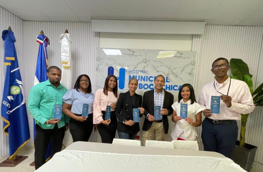 Hospital Dr. Francisco Vicente Castro Sandoval lanza primera versión de la Carta Compromiso al Ciudadano.