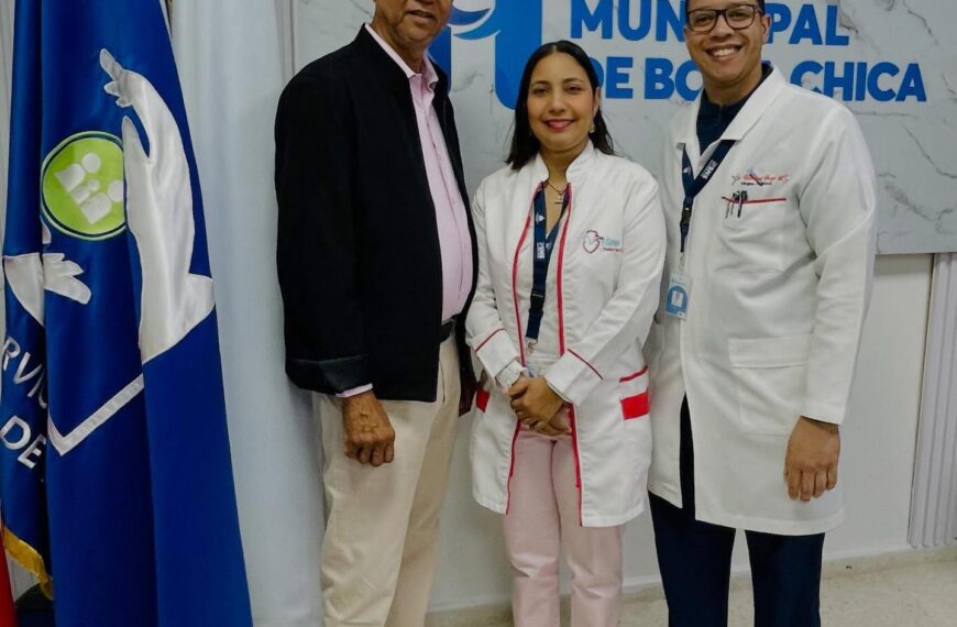 HFVCS recibe visita de cortes&iacute;a del Dr. Armando Camejo, director general del Hospital Materno Infantil San Lorenzo de Los Mina.